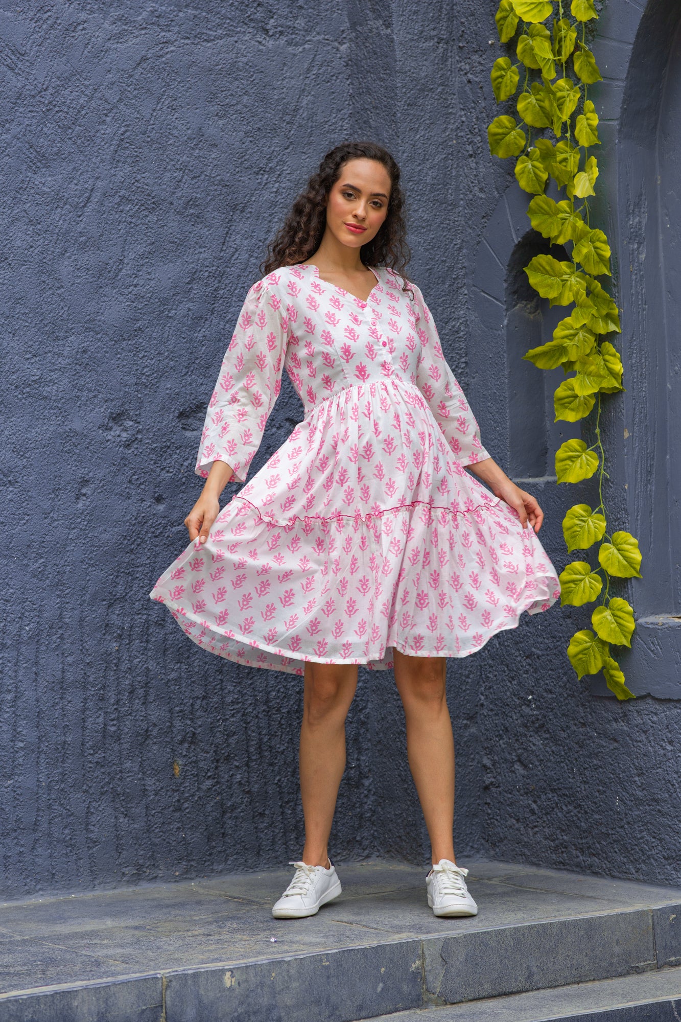 Chic Daisy Pink Maternity & Nursing Dress - Chenance