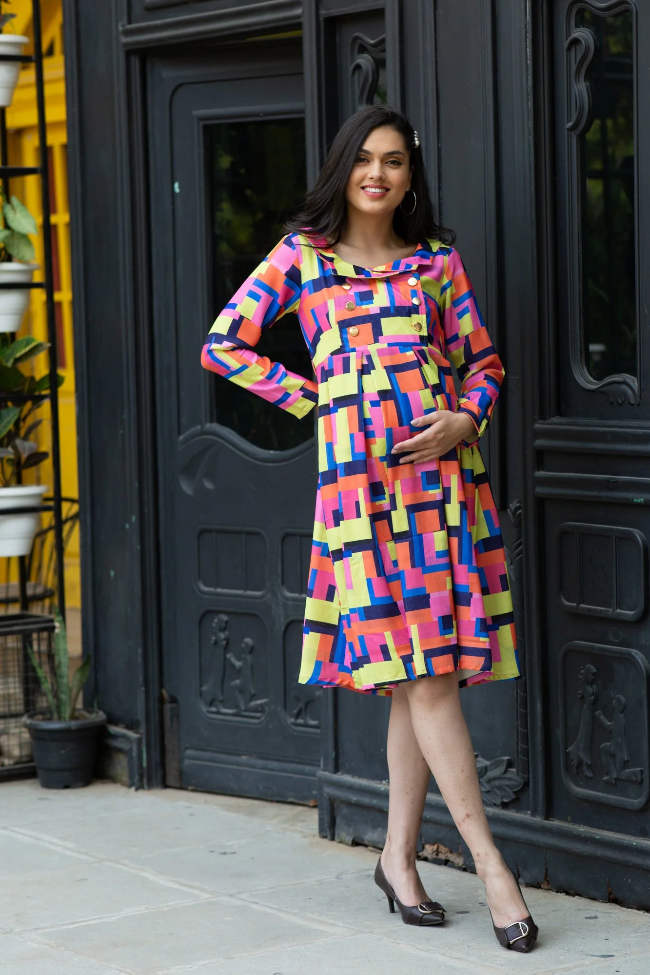 Premium Bubblegum Abstract Chic Collared Maternity Dress - Chenance