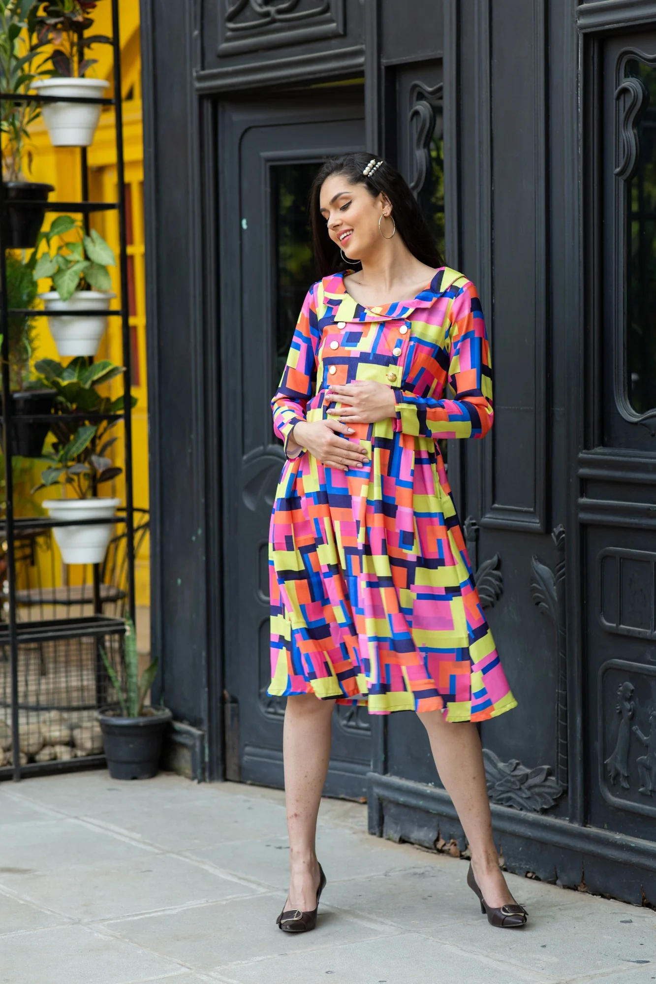 Premium Bubblegum Abstract Chic Collared Maternity Dress - Chenance