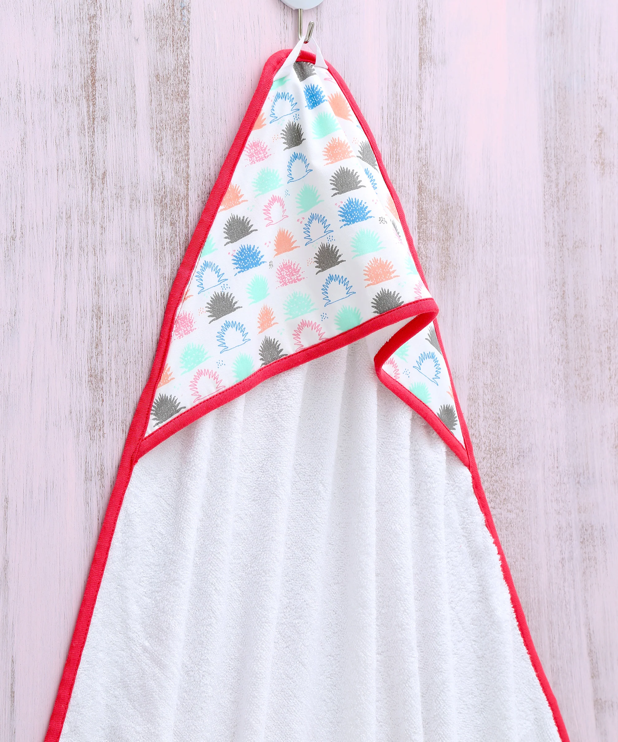 Dotty Pineapple - Hooded Towels (Set of 2) - Chenance