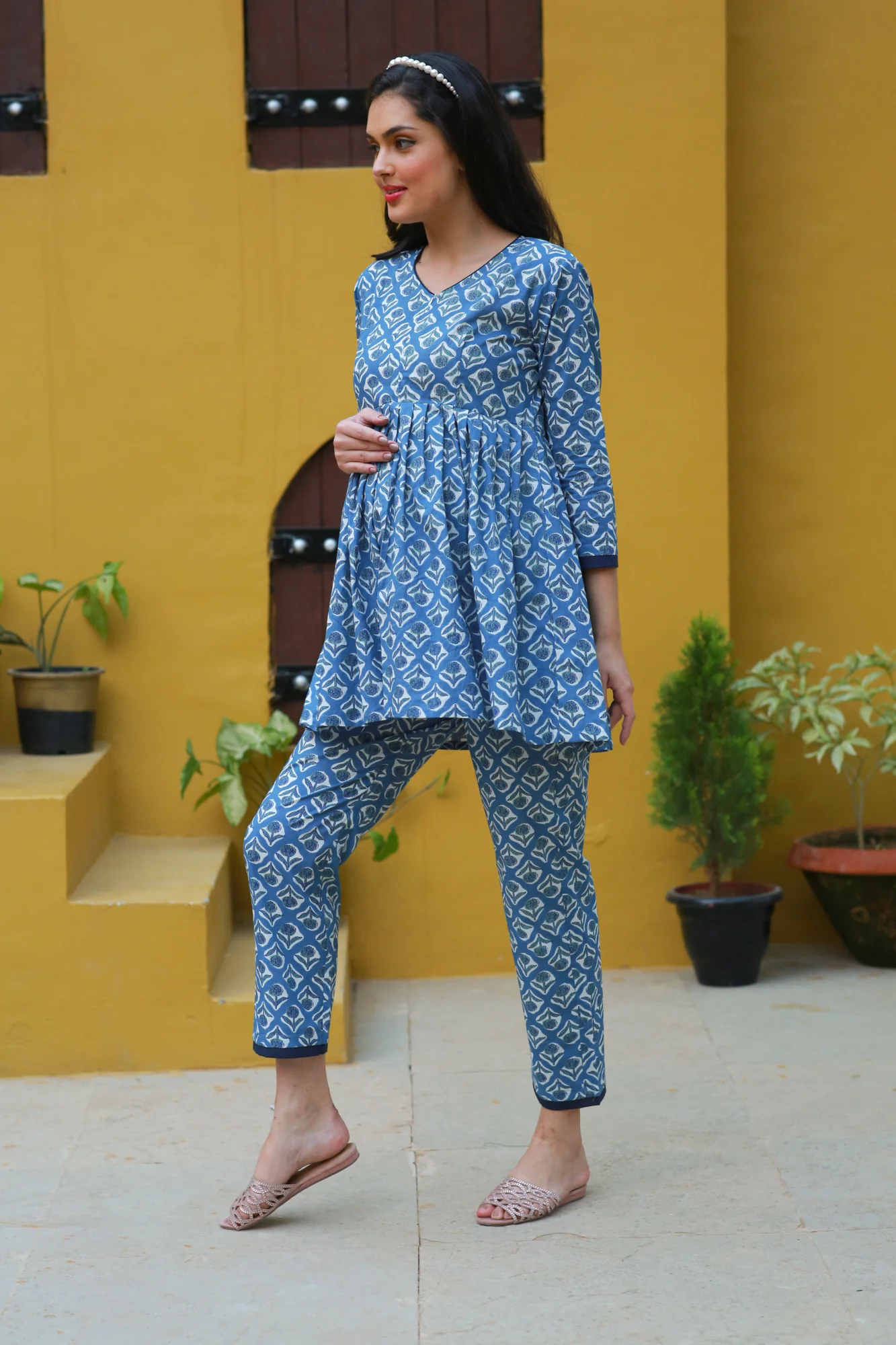 Pretty Indigo Blue Floral Maternity & Nursing Coord Set (100% Cotton) (2 pc) - Chenance