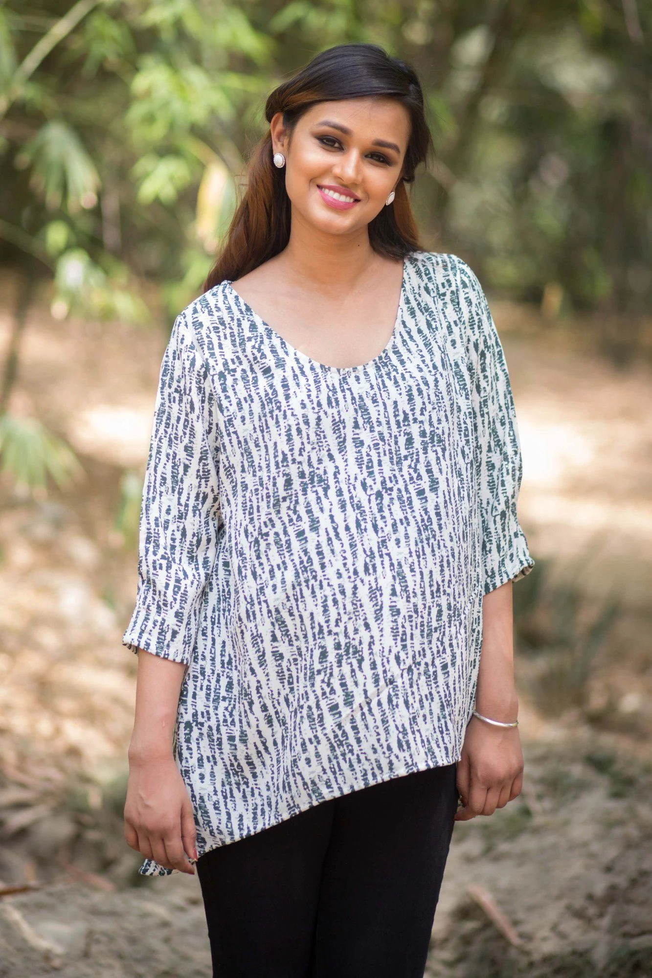 Serene White And Green Sleeve Cut Maternity Top - Chenance