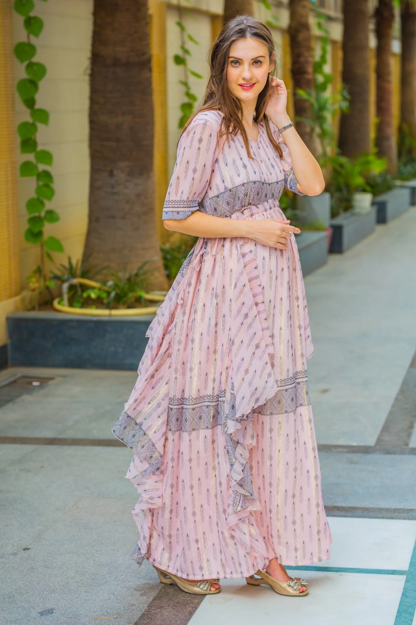 Victoria Flowy Maternity Dress With Sleeves - Chenance