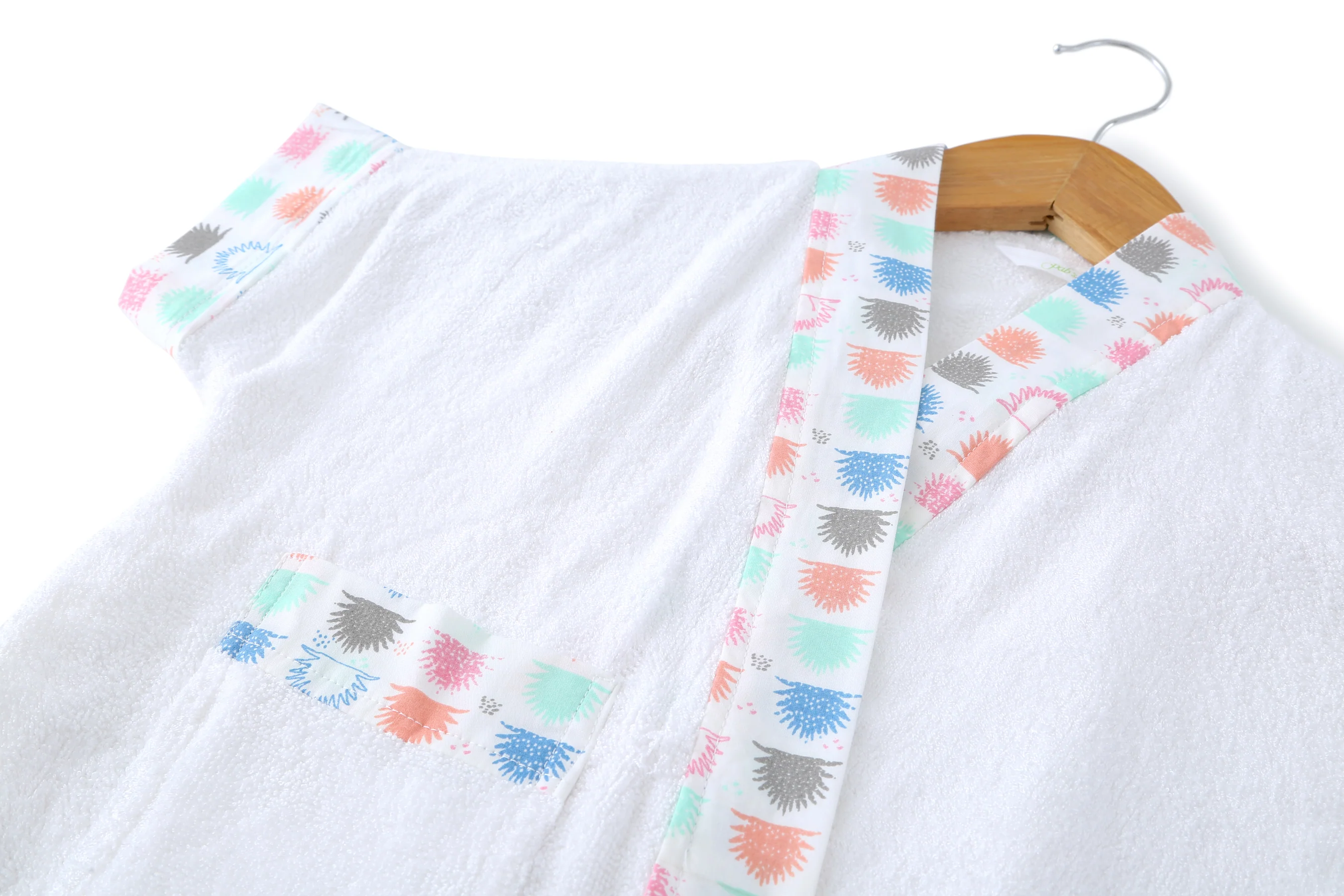 Tangy Pineapple - Towel & Robe Bath Kit (Set of 2) - Chenance