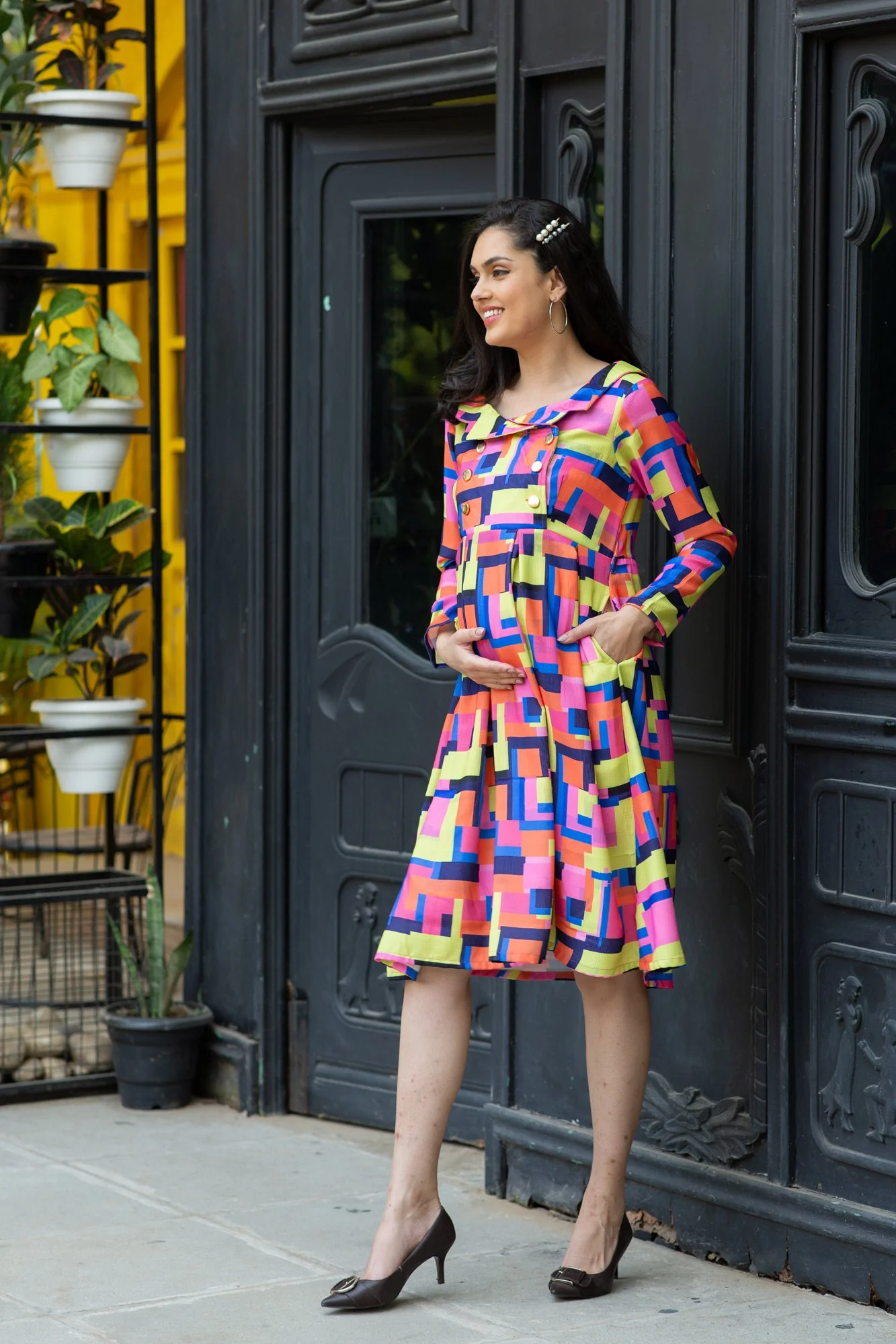 Premium Bubblegum Abstract Chic Collared Maternity Dress - Chenance