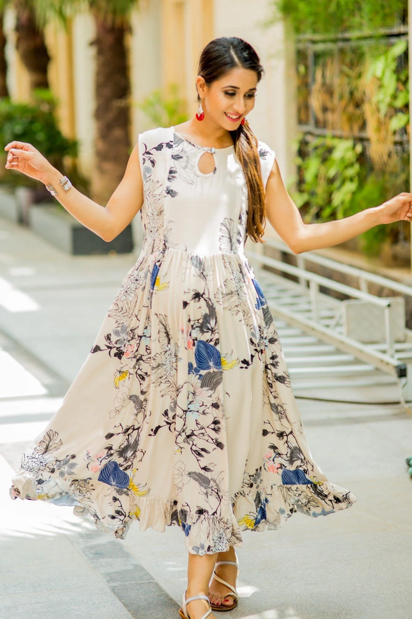 Off-white Garden Frill Concealed Zips Nursing Dress - Chenance