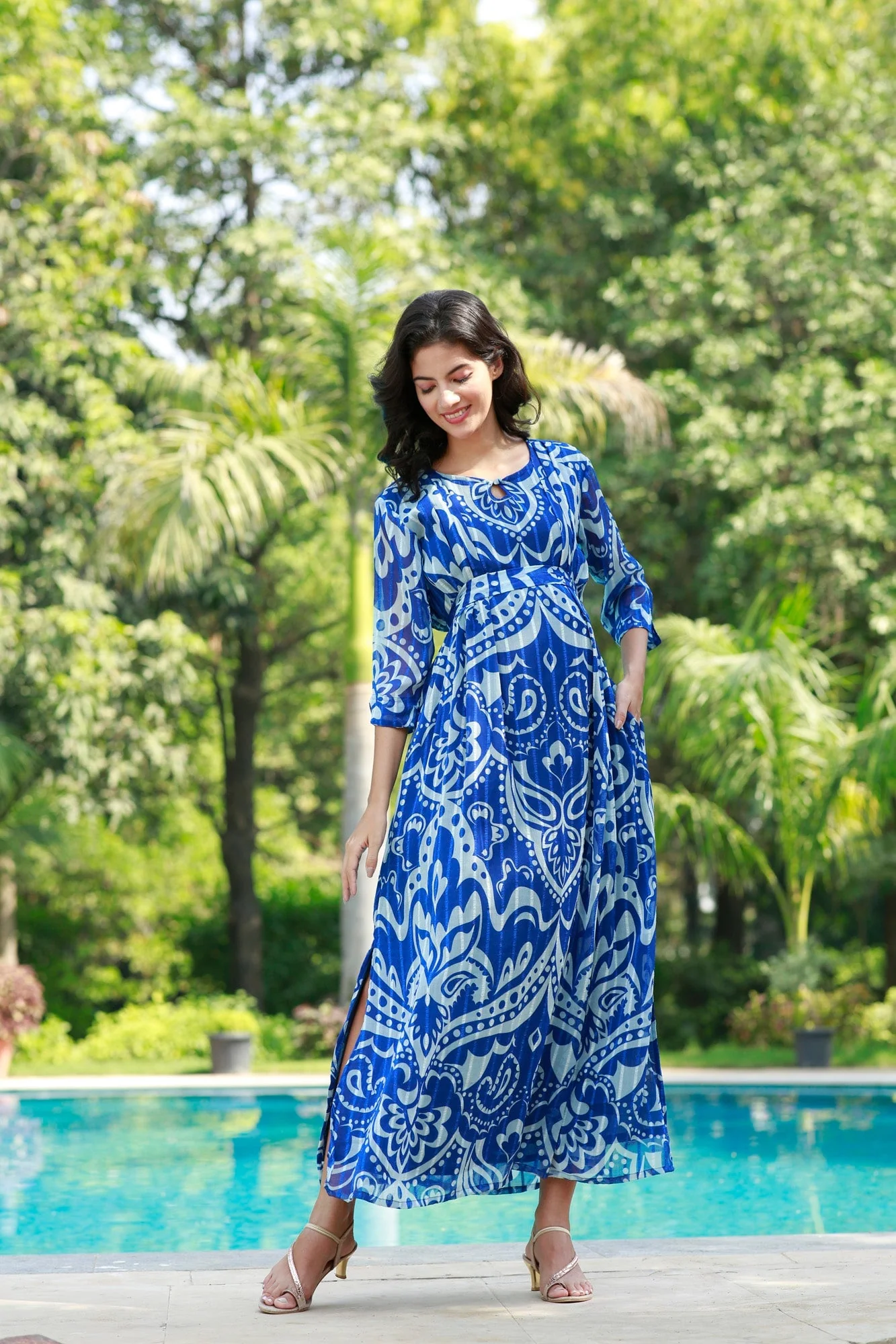 Azure Paisley Art Slit Concealed Zips Maternity & Nursing Dress - Chenance