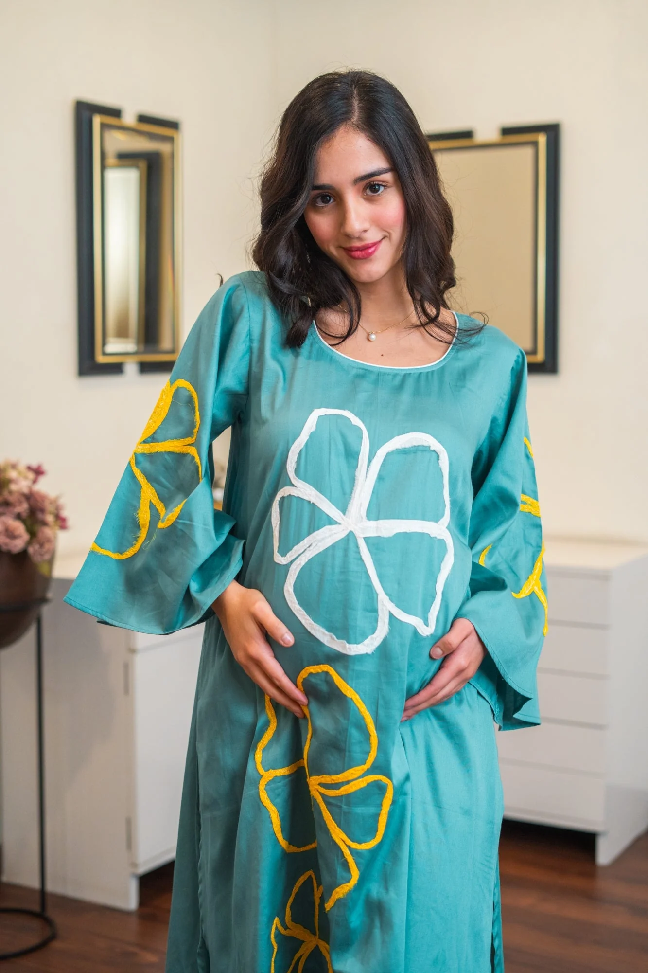 Premium Arabian Green Embroidered Maternity Kurta + Bottom (2 Pc) - Chenance