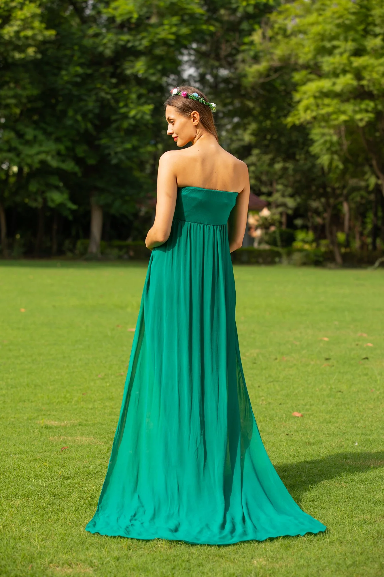 Luxe Forest Green Off-Shoulder Trail Maternity Photoshoot Gown - Chenance