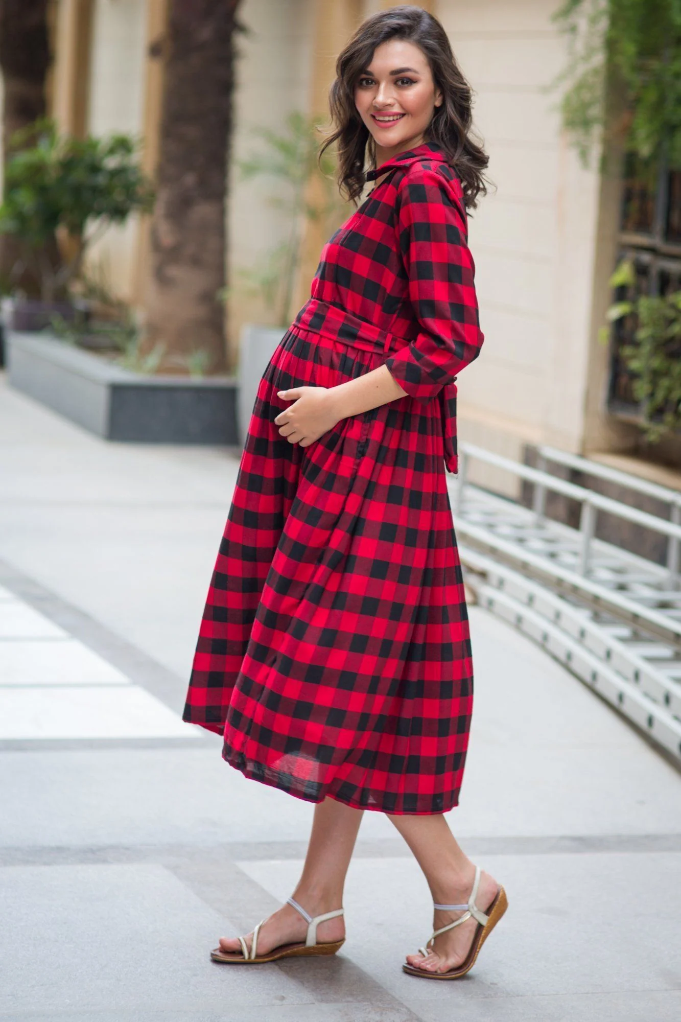 Slick Titan Red Plaid Maternity & Nursing Button Dress - Chenance