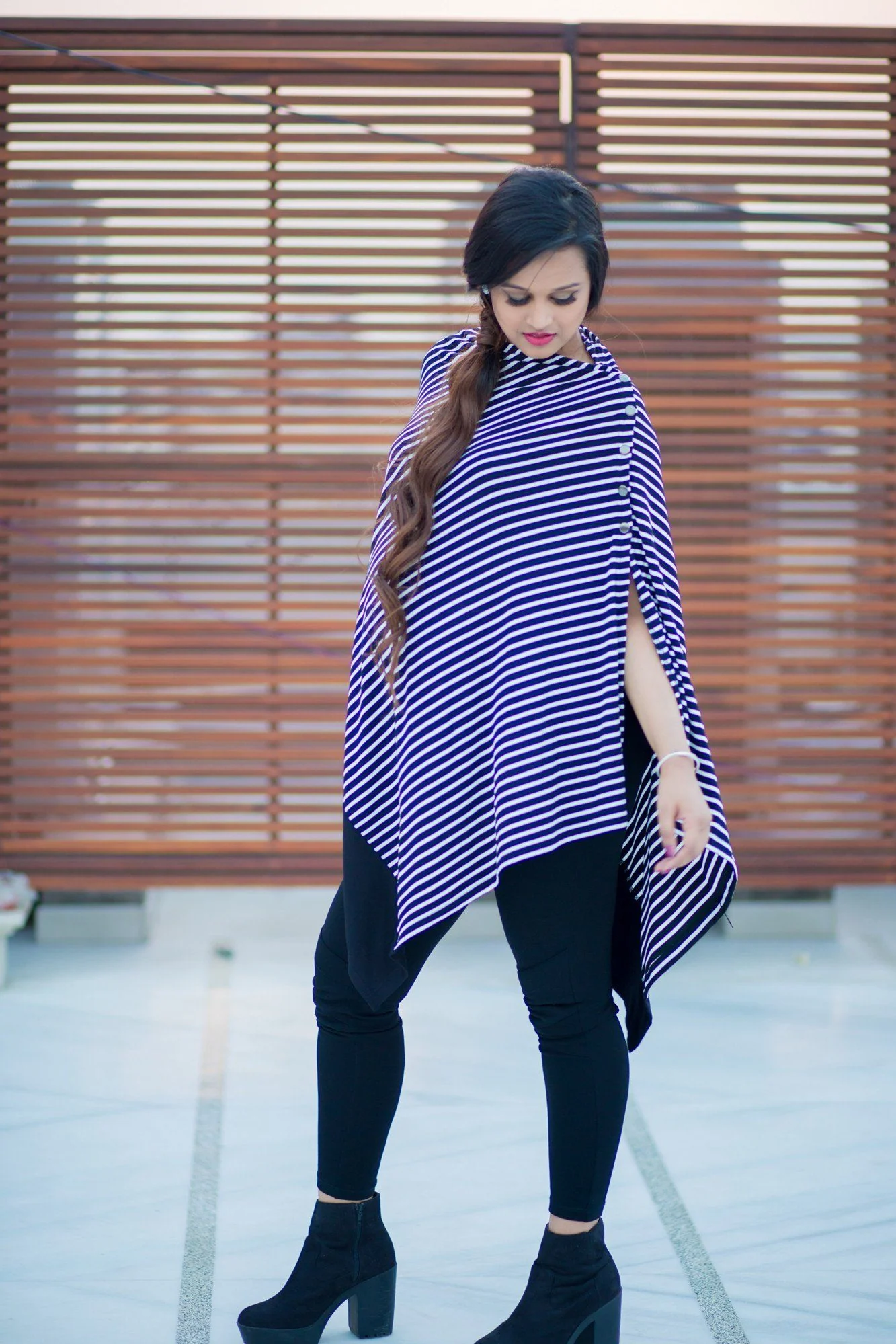 Nautical Striped Versatile Nursing Stole With Border - Chenance
